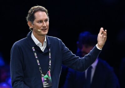 elkann-vendita-la-stampa