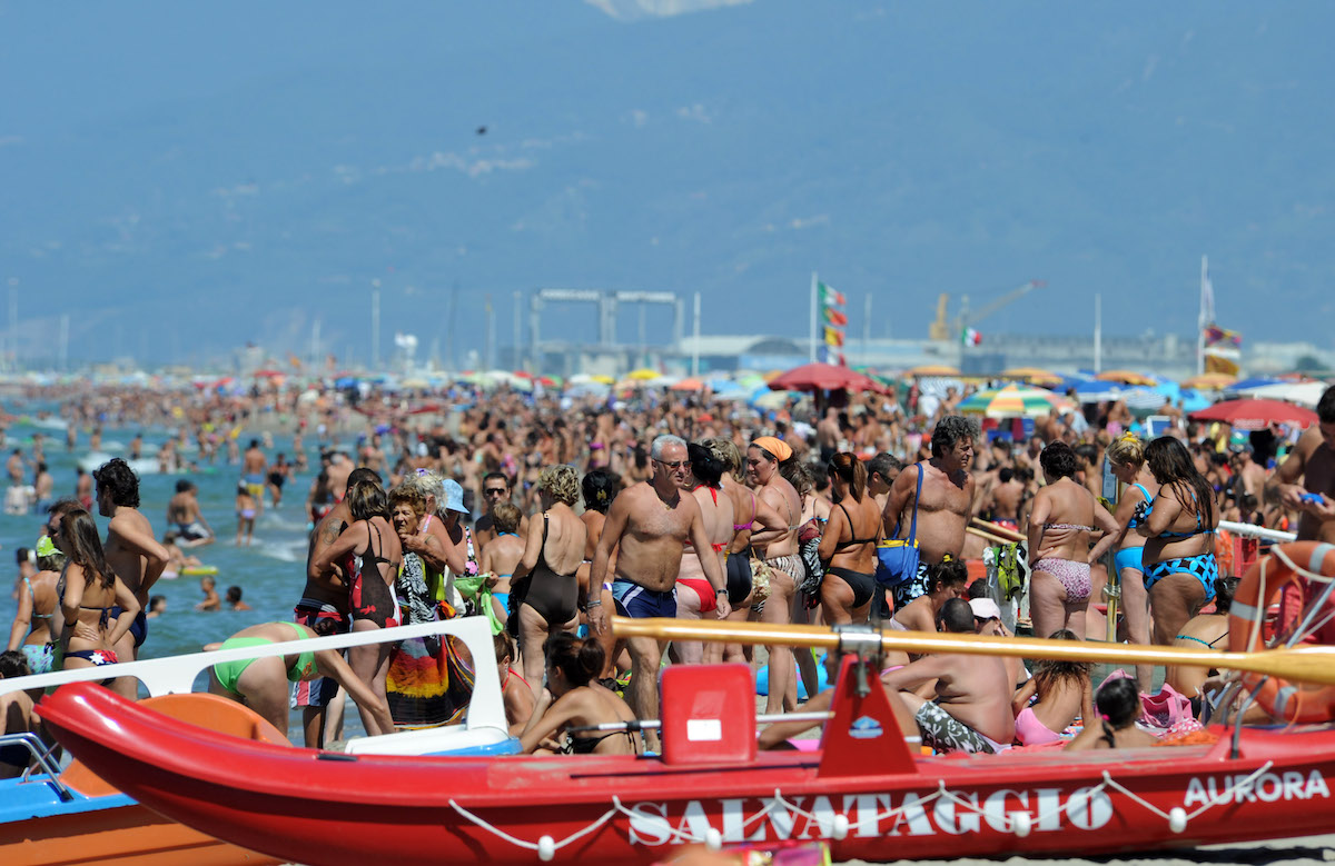 ferragosto turismo cafone