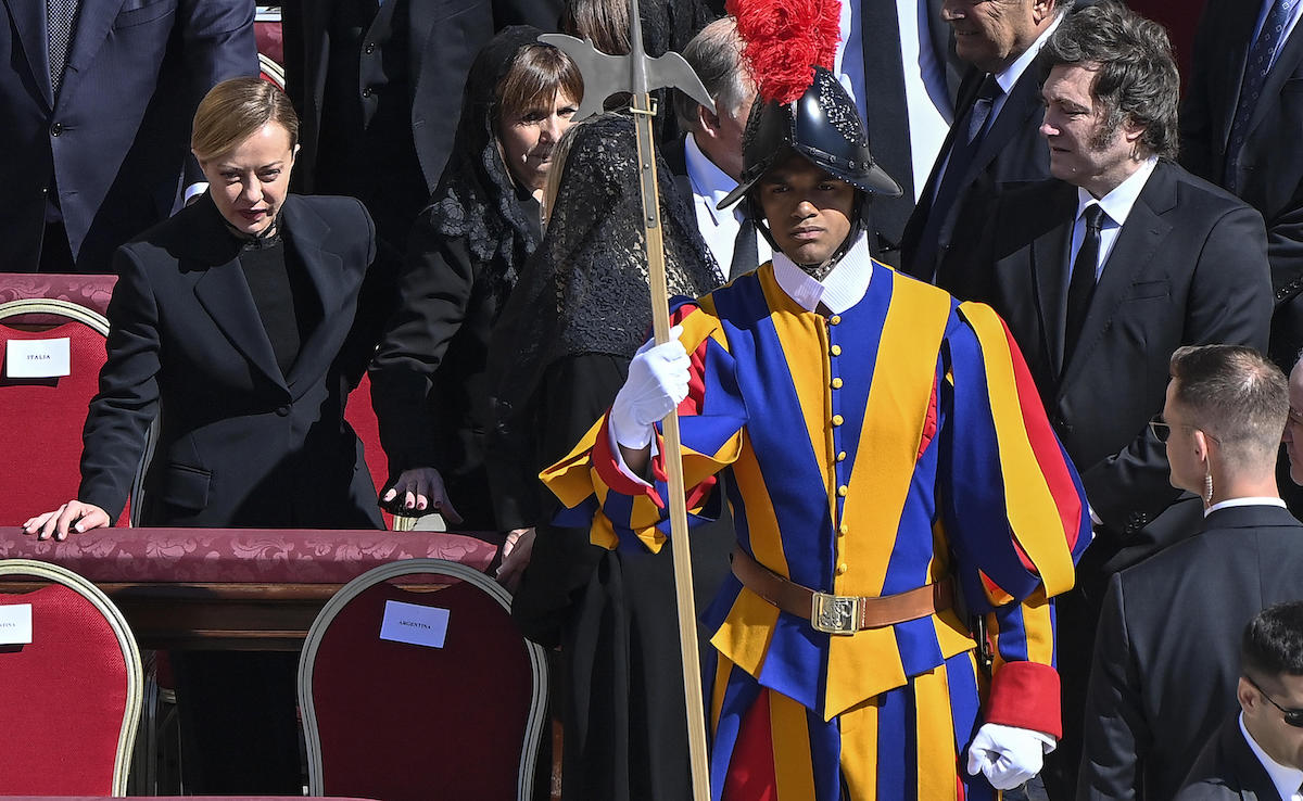 giorgia meloni telefonata papa leone xiv