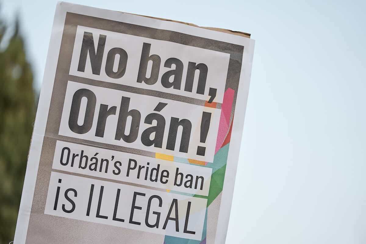 pride-orban-divieto