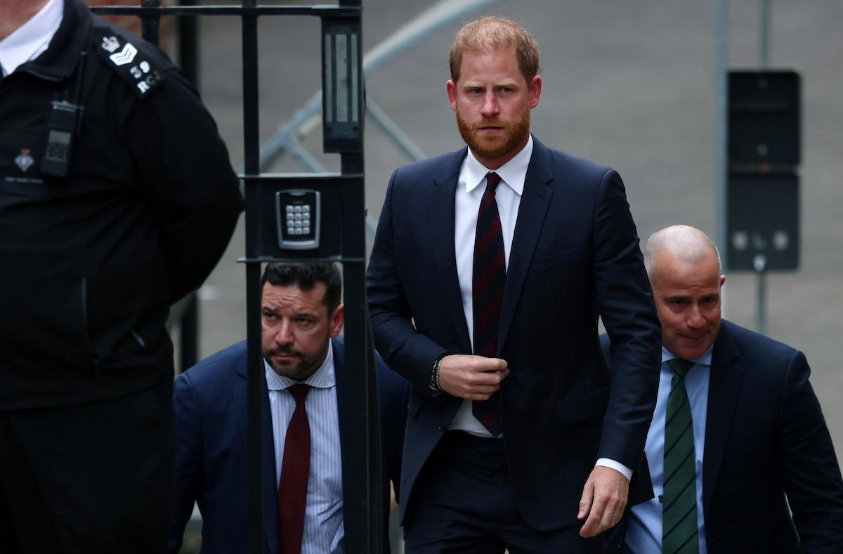 principe harry scorta stalker