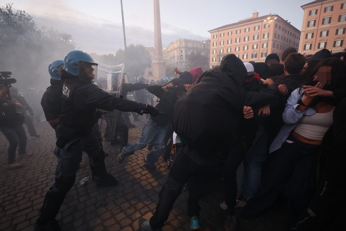 scontri-roma-corteo-pro-pal
